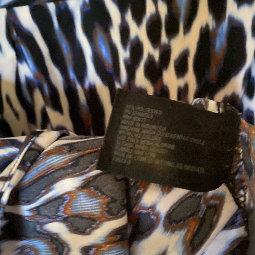 Leopard Blouse - Picture 5 of 5